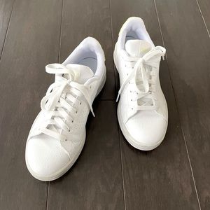 Adidas Advantage Women’s Sz 7